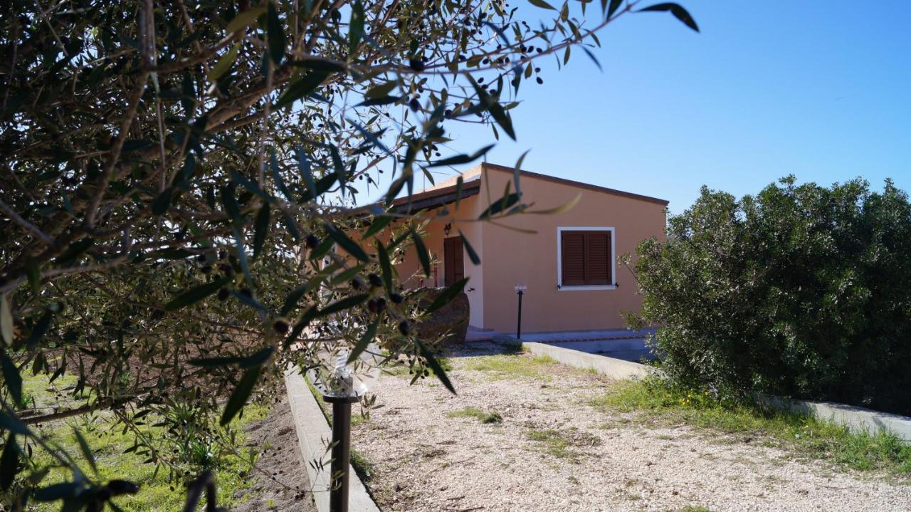 Domo Sara Villa Orosei Buitenkant foto