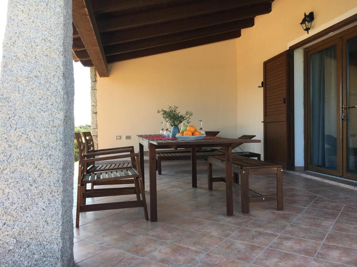 Domo Sara Villa Orosei Buitenkant foto