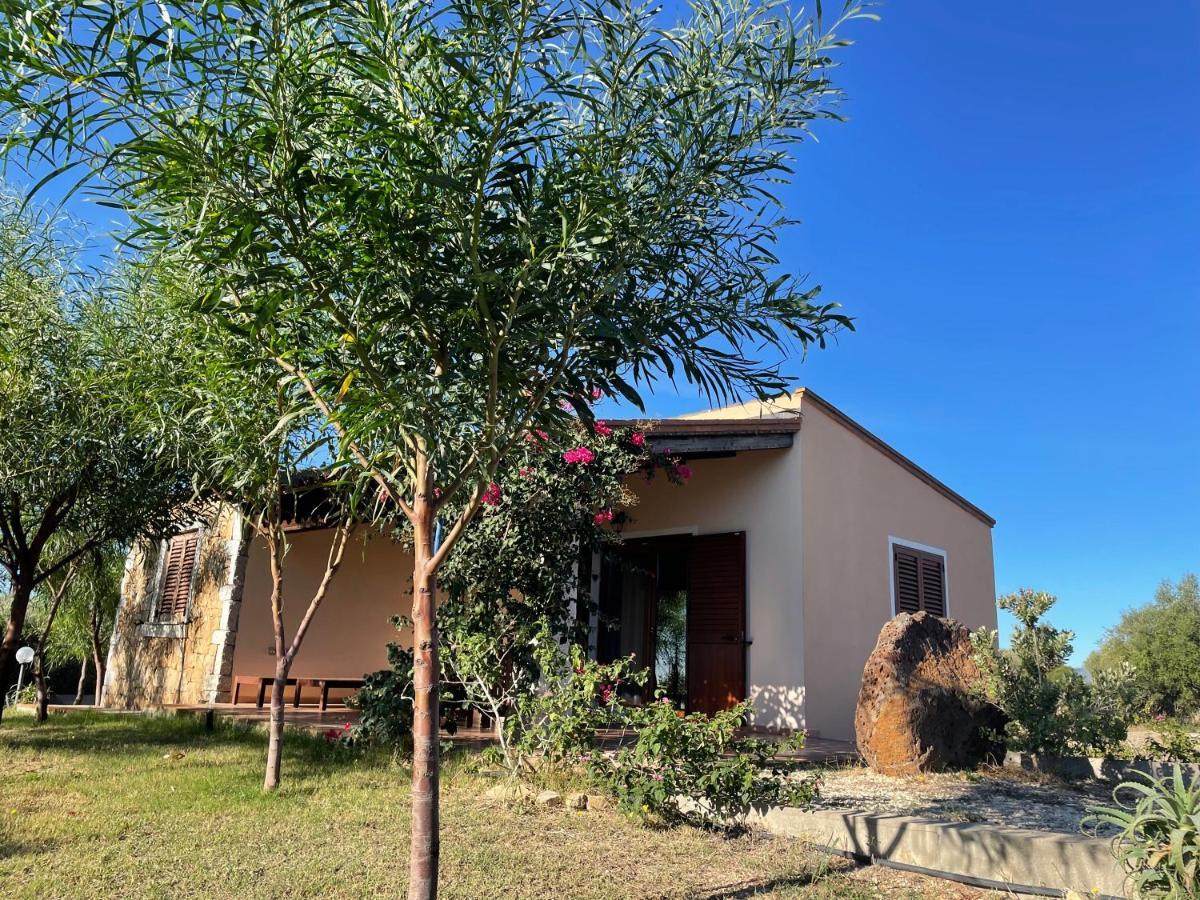Domo Sara Villa Orosei Buitenkant foto