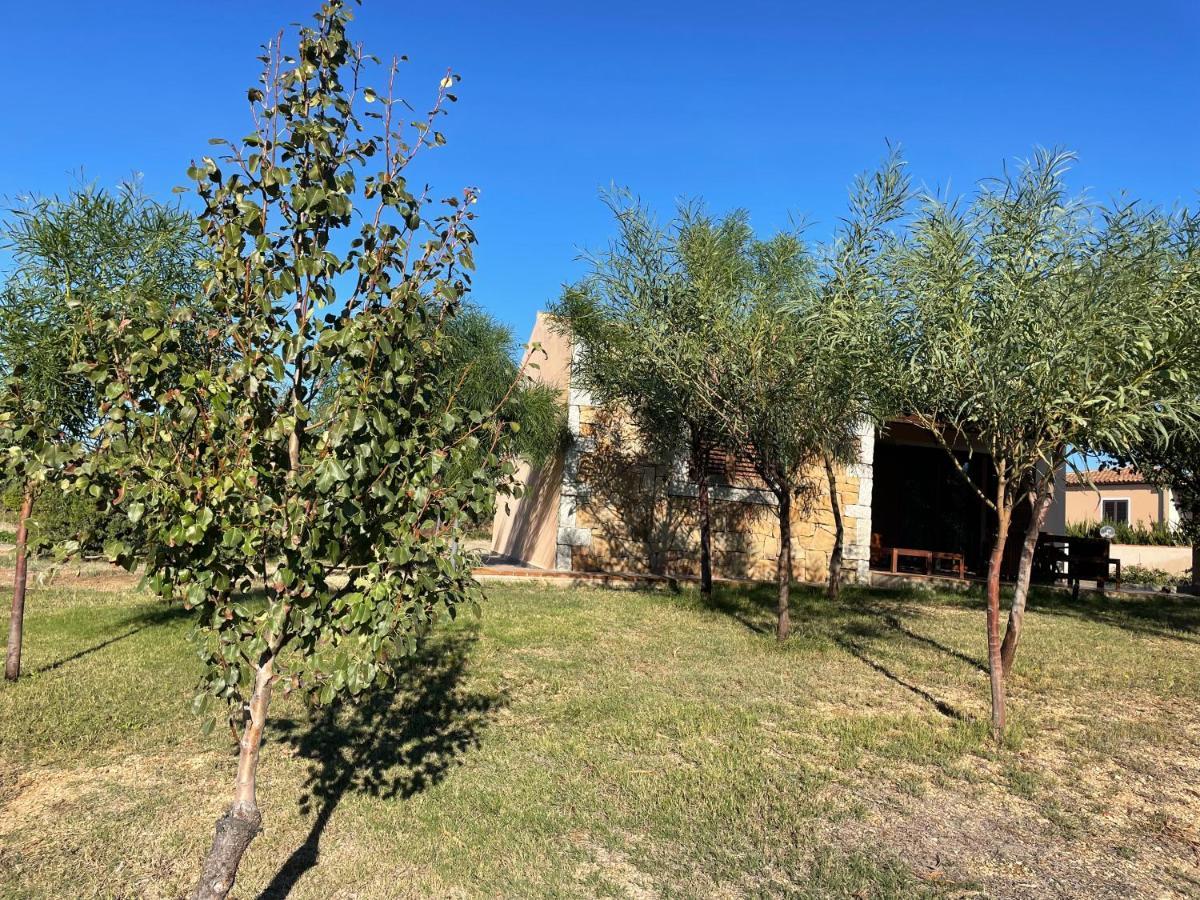 Domo Sara Villa Orosei Buitenkant foto